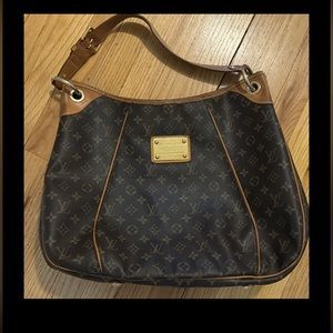LOUIS VUITTON GM Large bag